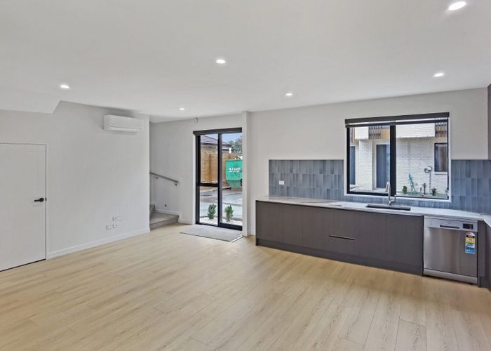  at 41B  Davington Way, Burswood, Manukau City, Auckland