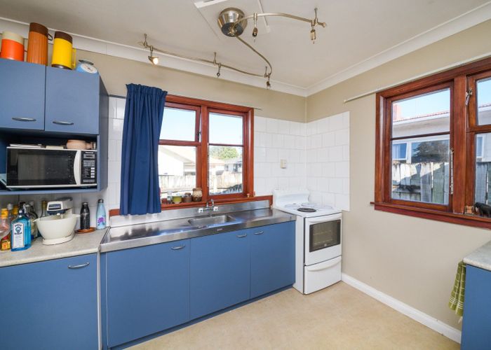  at 8 Rewa Street, Takaro, Palmerston North