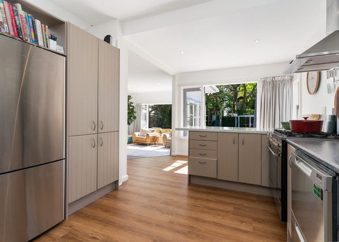  at 37 Tainui Street, Somerfield, Christchurch City, Canterbury