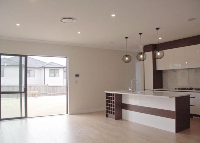  at 84 Ksenia Drive, Flat Bush, Auckland
