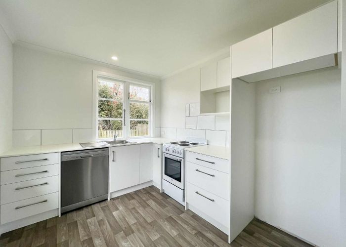  at 21 Miro Street, Merrilands, New Plymouth, Taranaki