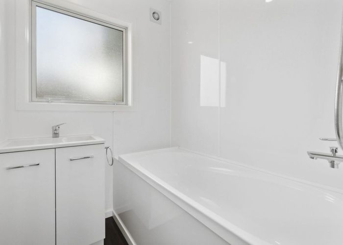  at 2/7 Fitzroy Street, Papatoetoe, Manukau City, Auckland