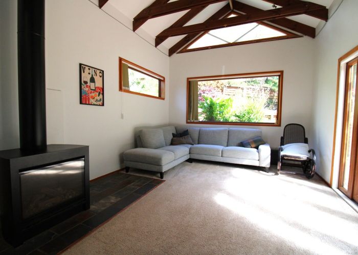  at 25 Kaka Road, Saint Leonards, Dunedin, Otago