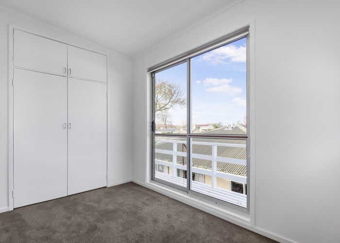  at 3/8 Lorraine Avenue, Mount Albert, Auckland City, Auckland
