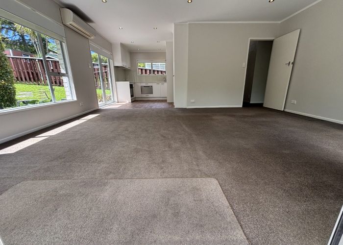  at 2/9 Havelle Ave, Titirangi, Waitakere City, Auckland