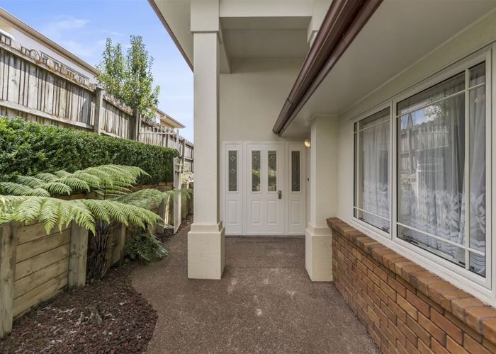  at 8 Fulmar Way, Unsworth Heights, Auckland