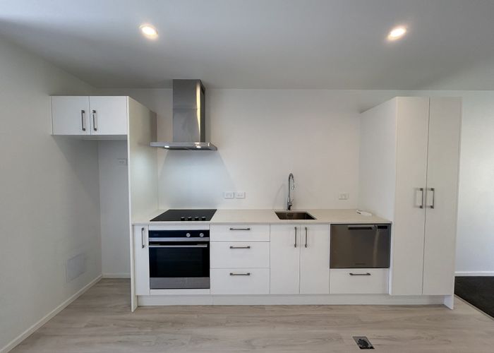  at 7/27 Price Crescent, Mount Wellington, Auckland