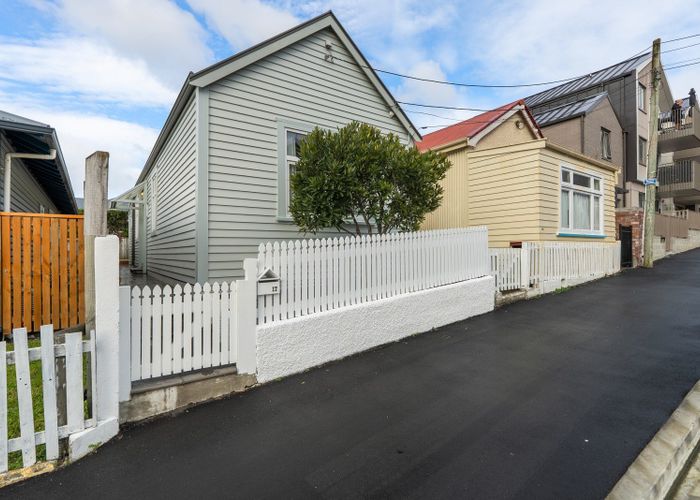  at 17 Rolleston Street, Mount Cook, Wellington