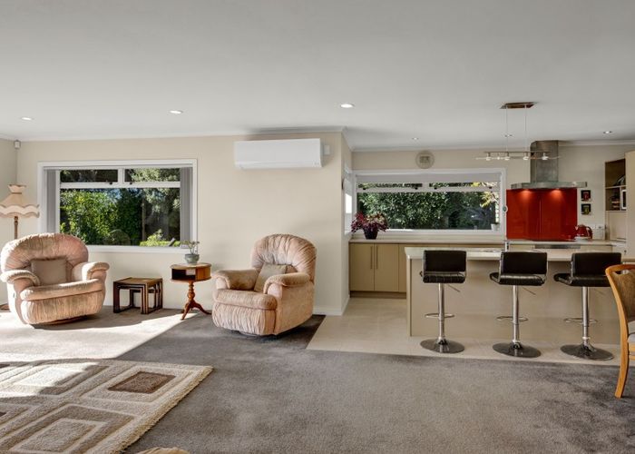  at 7 Manuka Place, Whalers Gate, New Plymouth