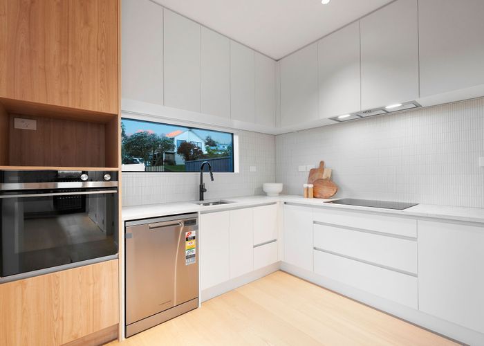  at 1 Thistledew Place, Bayview, North Shore City, Auckland