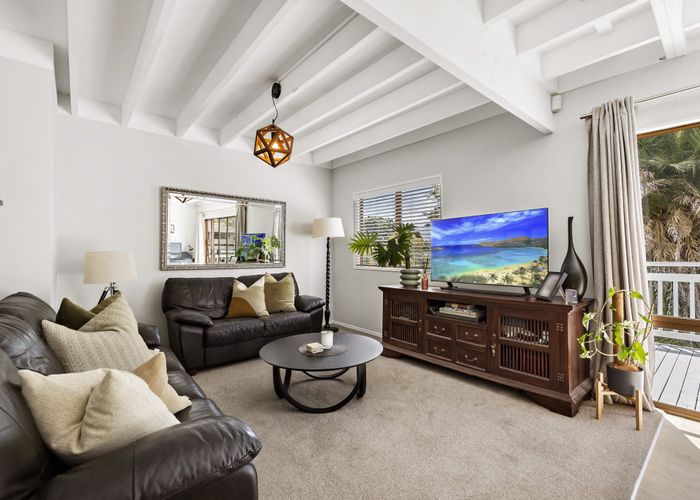  at 3/1 Mulberry Place, Glenfield, Auckland