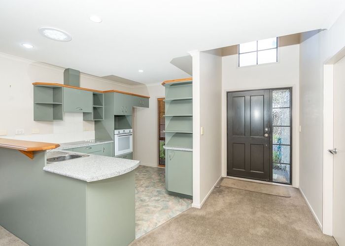  at 27/3 Turnbury Court, Rototuna, Hamilton