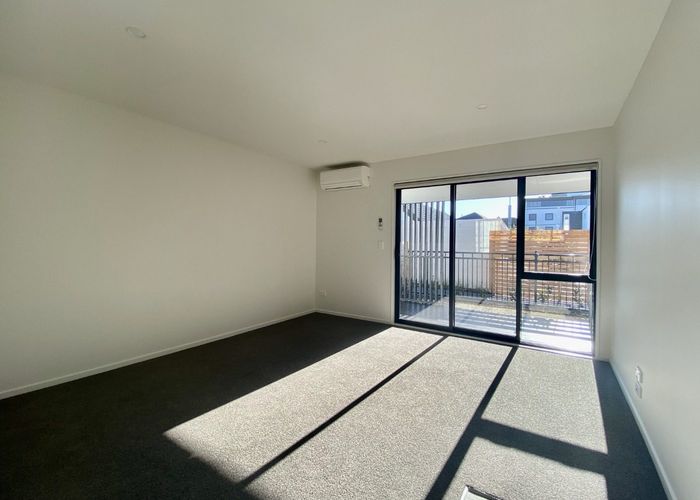  at 2/142 Leinster Road, Merivale, Christchurch