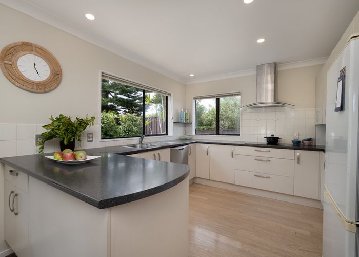  at 1/20 Seneca Court, Golflands, Auckland