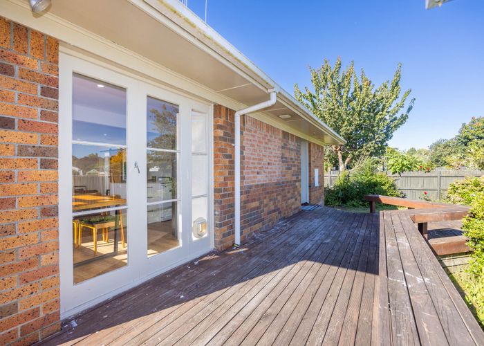  at 15 De Vere Crescent, Chartwell, Hamilton, Waikato