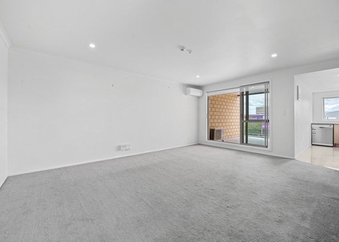  at 4/7 Vialou Street, Hamilton City Central, Hamilton, Waikato