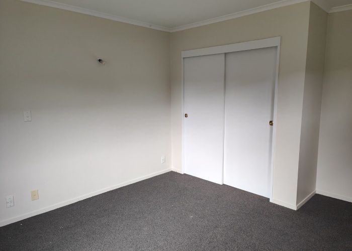  at 2/21 Campbell Road, One Tree Hill, Auckland