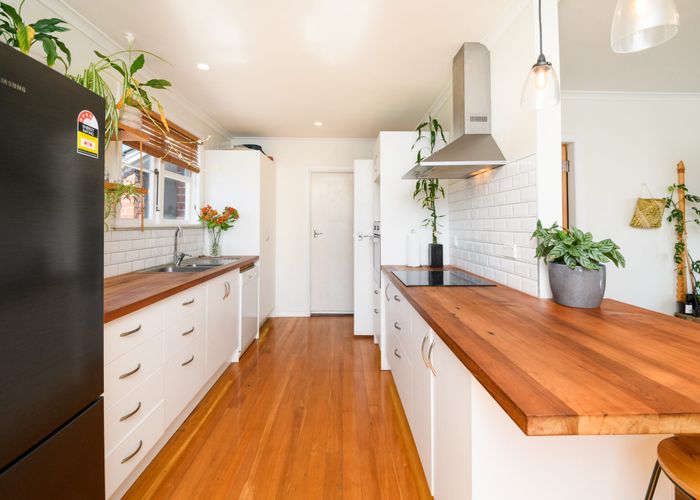  at 140 Rangiora Avenue, Roslyn, Palmerston North