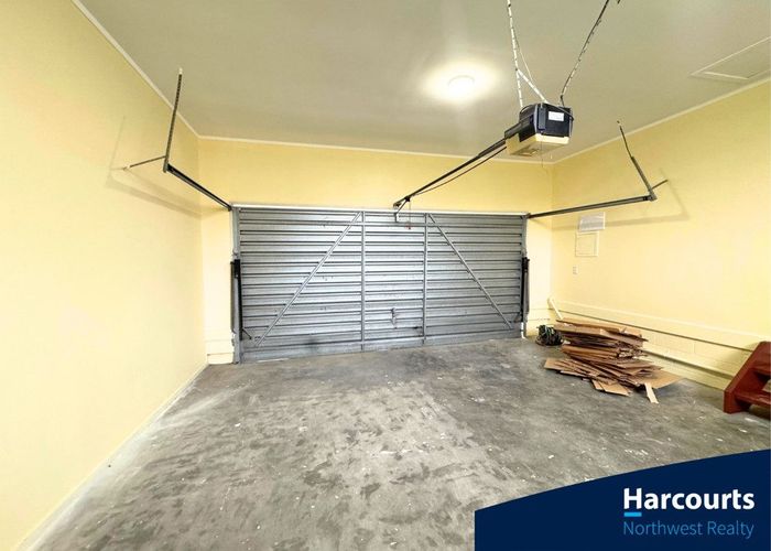  at 1/889 Dominion Road, Mount Roskill, Auckland