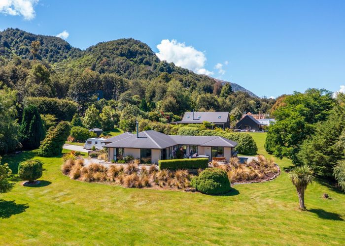  at 10 Cove Lane, Mount Creighton, Queenstown-Lakes, Otago