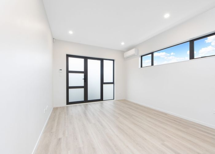  at 25 Whiteywood Street, Westgate, Waitakere City, Auckland