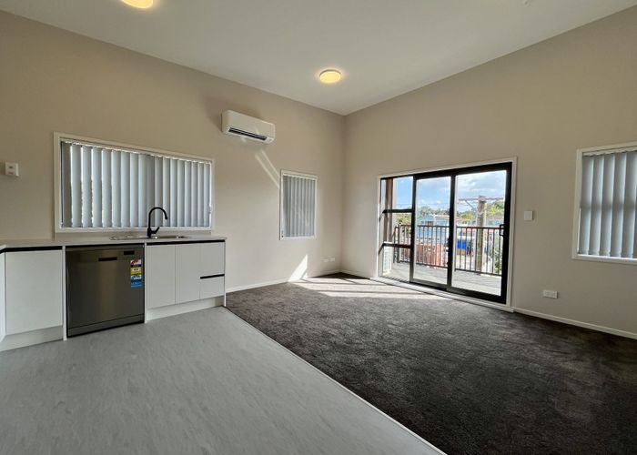  at 4/6 Hamlin Road, Mount Wellington, Auckland City, Auckland