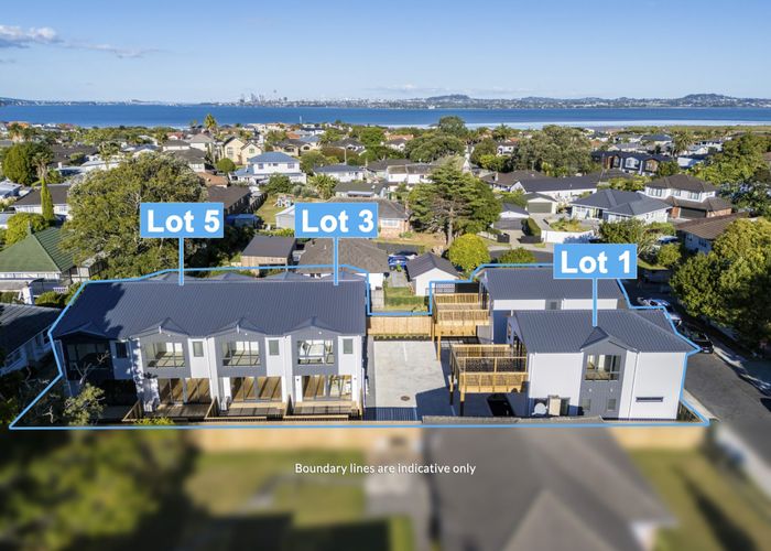  at 35D Hereford Street, Te Atatu Peninsula, Waitakere City, Auckland