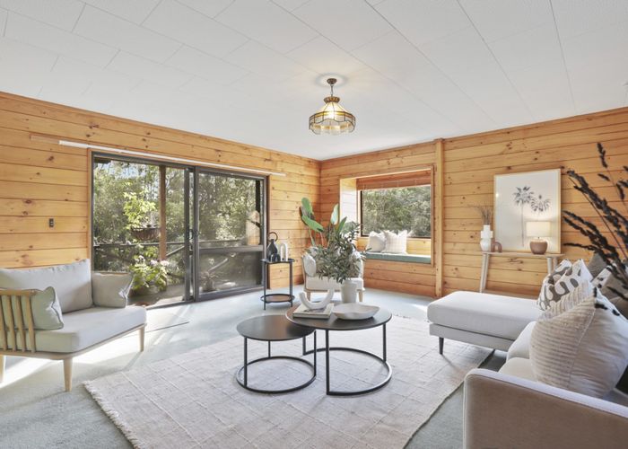  at 14 Cochran Road, Oratia, Auckland