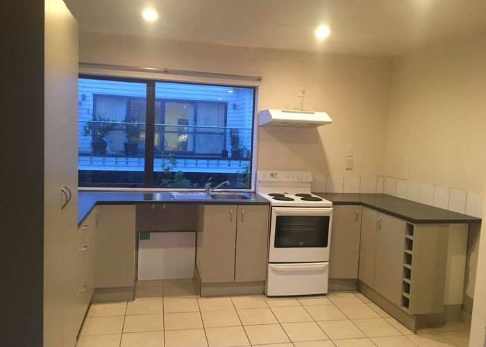  at 9 Woodall Place, Tōtara Vale, Auckland