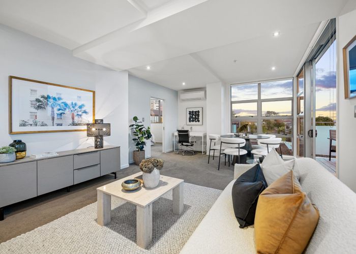  at 112/16 Huron Street, Takapuna, North Shore City, Auckland