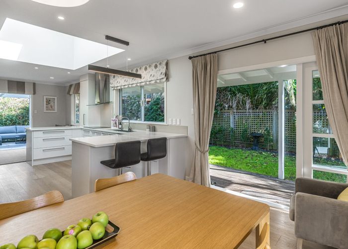  at 12 Midway Avenue, Castor Bay, North Shore City, Auckland