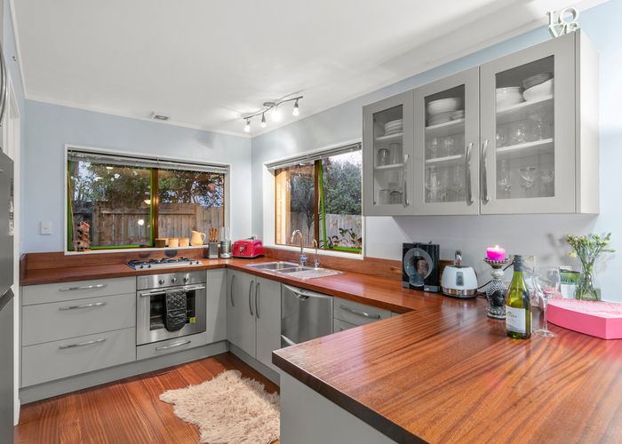  at 2/519 Pakuranga Road, Howick, Auckland