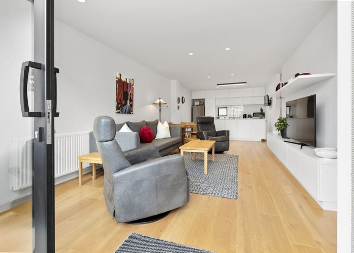  at 39 Erica Pabst Way, Island Bay, Wellington