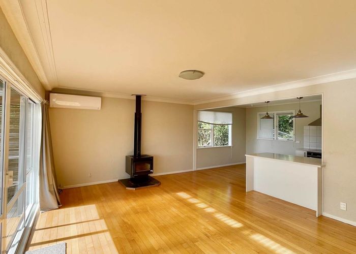  at 10 Manuwai Road, Torbay, North Shore City, Auckland