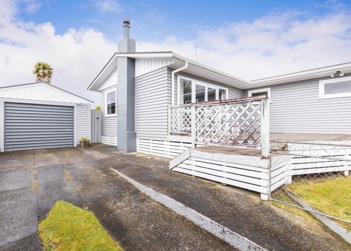  at 327 Frankley Road, Ferndale, New Plymouth