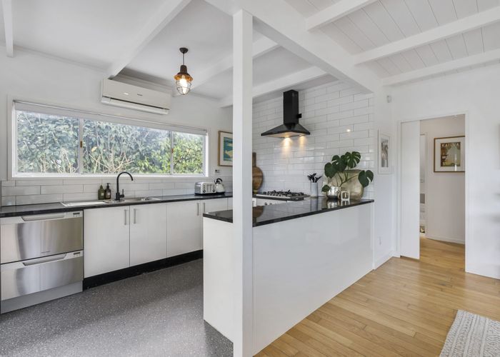  at 1/18 Bevyn Street, Castor Bay, Auckland