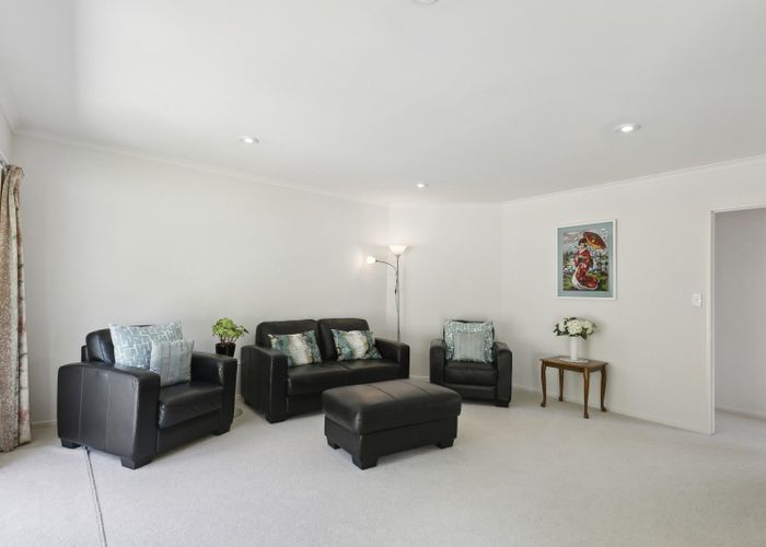  at 63/42 Main Road, Tawa, Wellington