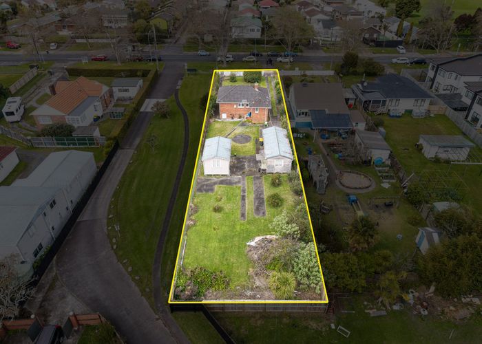  at 51 Seabrook Avenue, New Lynn, Waitakere City, Auckland