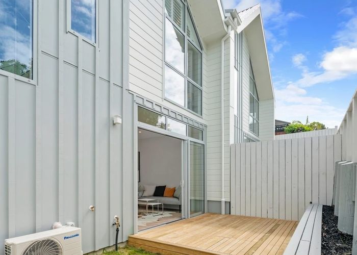  at 2C Babington Place, Torbay, Auckland