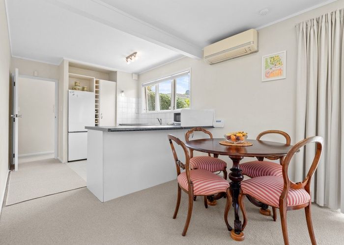  at 70 Sprott Road, Kohimarama, Auckland