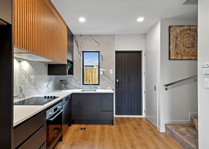  at 26D Enderby Drive, Te Atatu Peninsula, Waitakere City, Auckland