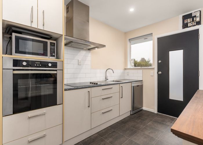  at 4/16 Holly Road, St Albans, Christchurch