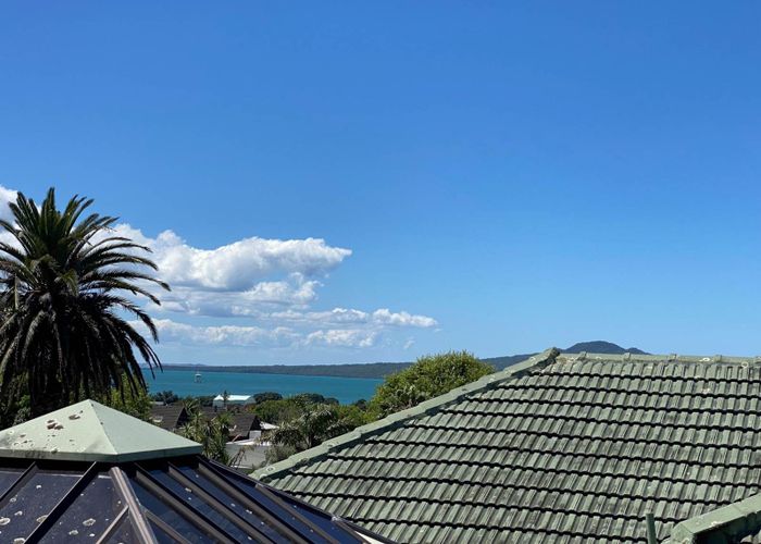  at 3/72 Patteson Avenue, Mission Bay, Auckland