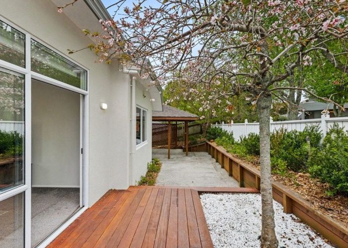  at 5 Oystergrove Road, West Harbour, Waitakere City, Auckland