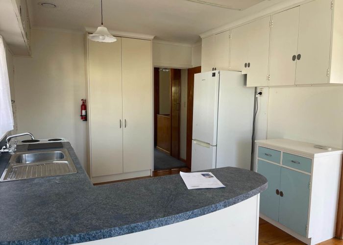  at 73 Deep Creek Road, Waiake, North Shore City, Auckland