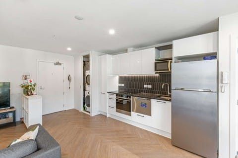  at 101/82 Jellicoe Road, Panmure, Auckland