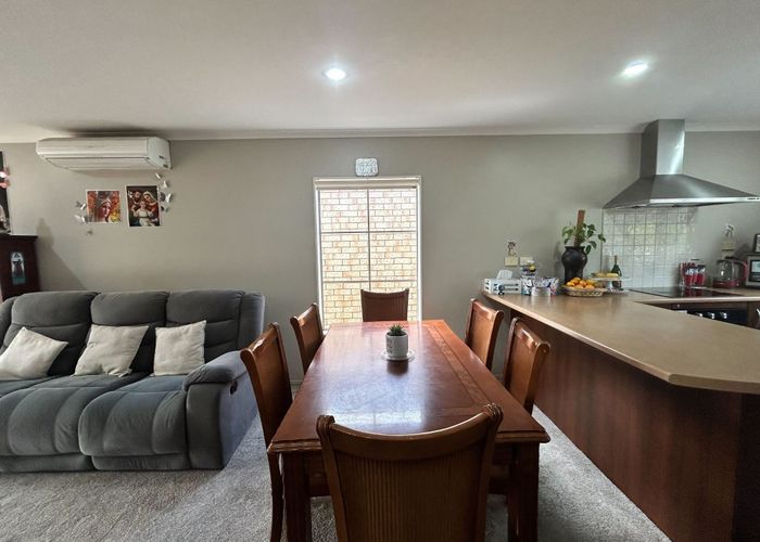  at 26 Espalier Dr, Henderson, Waitakere City, Auckland