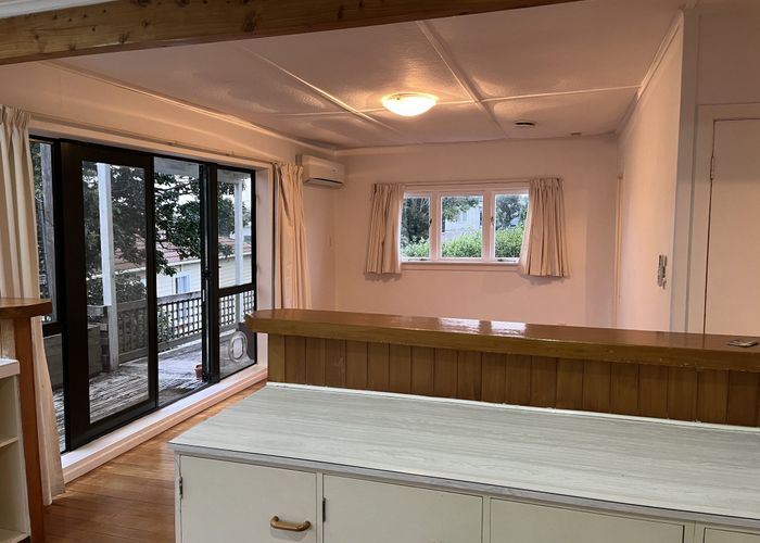  at 4 Bell Road, Beachlands, Manukau City, Auckland