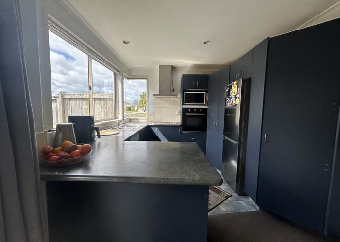  at 2 Grevillea Place, Melville, Hamilton