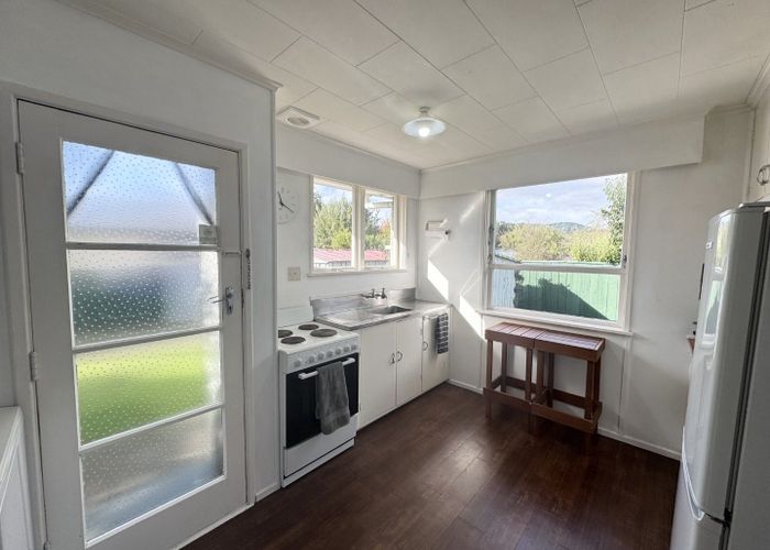  at 2/47a Shakespeare Avenue, Trentham, Upper Hutt, Wellington